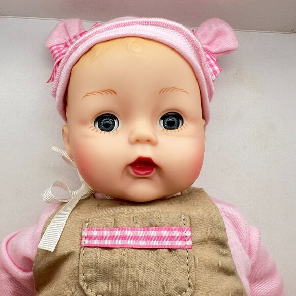 Madame Alexander BEARS AND BOWS Huggable Huggums 50630 Doll 12" - Picture 2 of 13